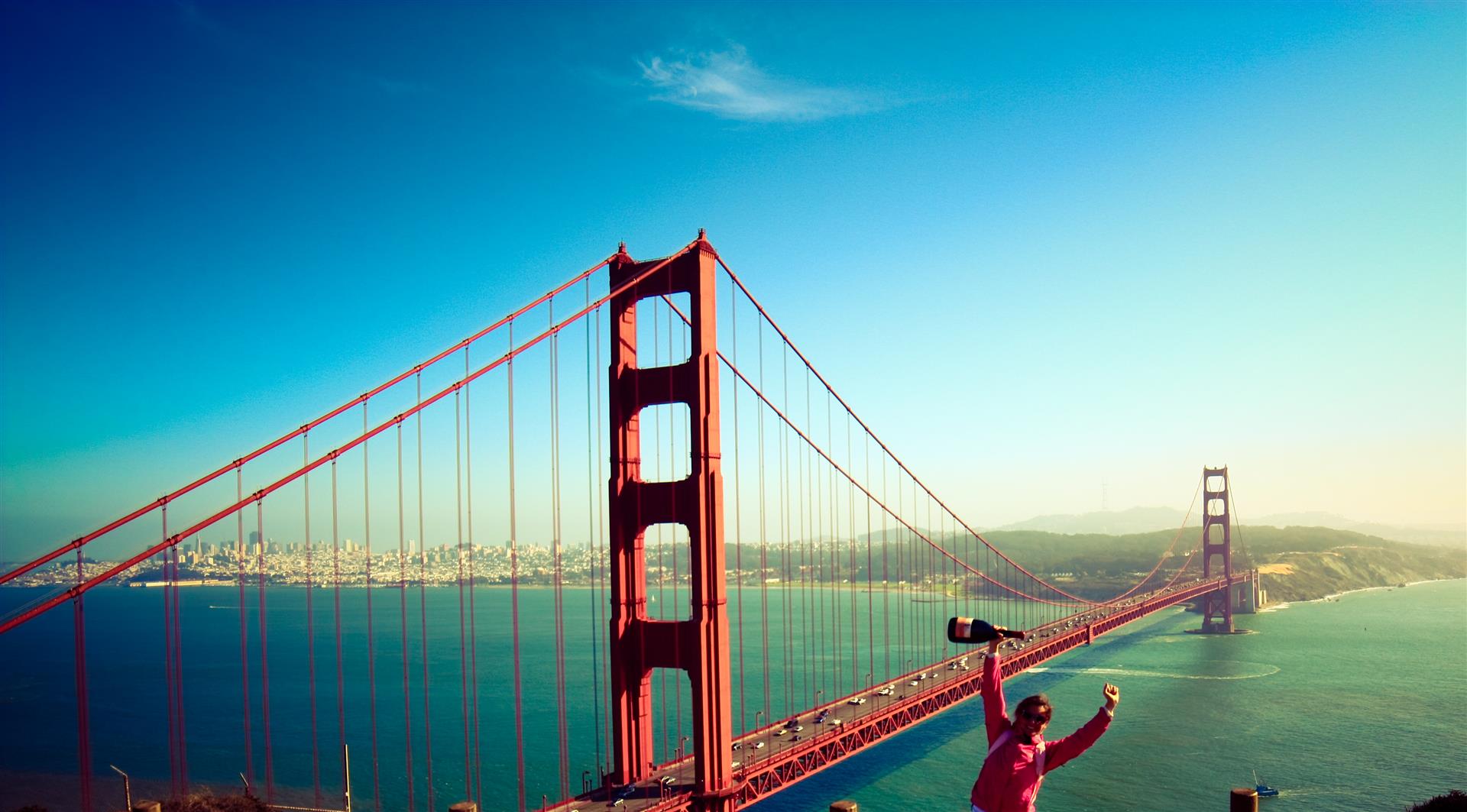 Marion Barral at Golden Gate Bridge